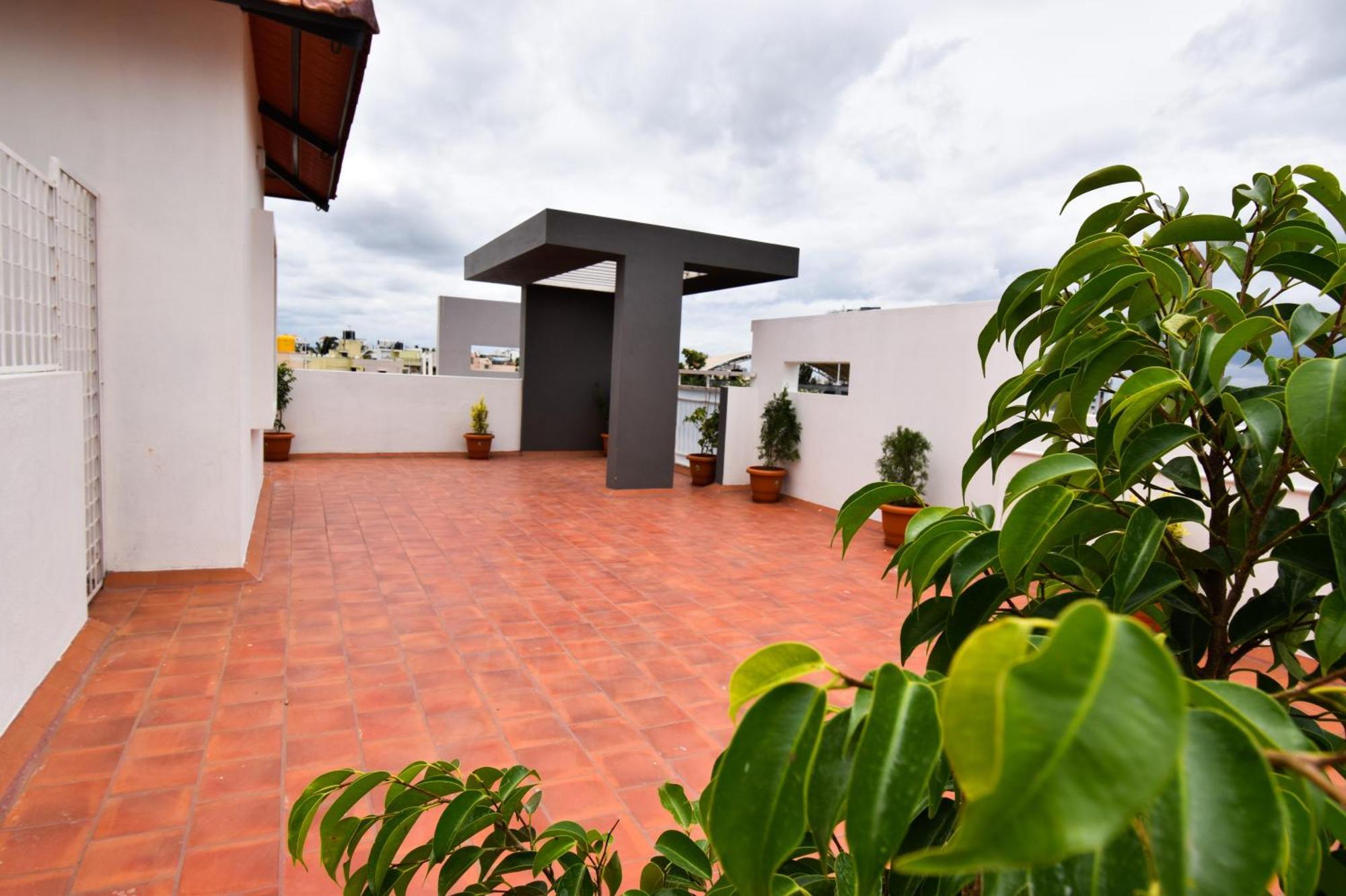 Staymazing-1,2 & 3 Bhk Ac Apartments In Hebbal-5Mins To Manyata-30Mins To Airport Bangalore Exterior photo